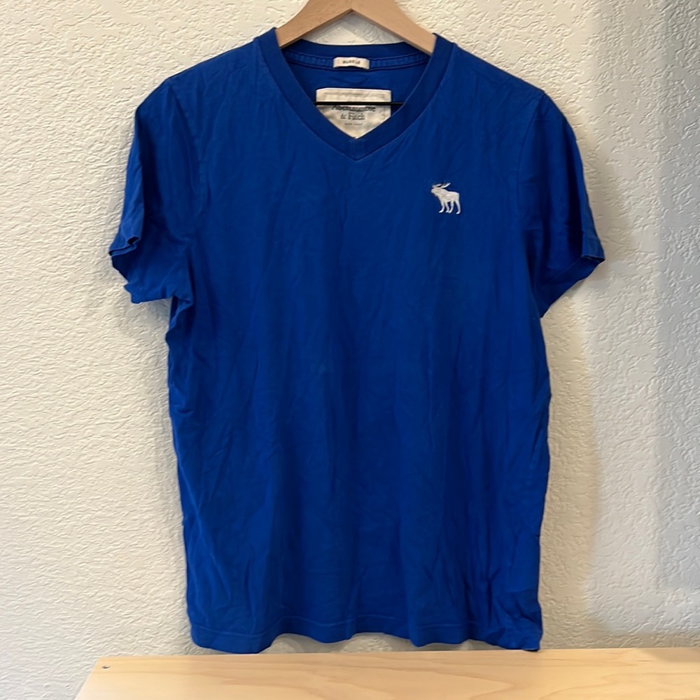 Men’s Abercrombie and Fitch muscle tee shirt size medium